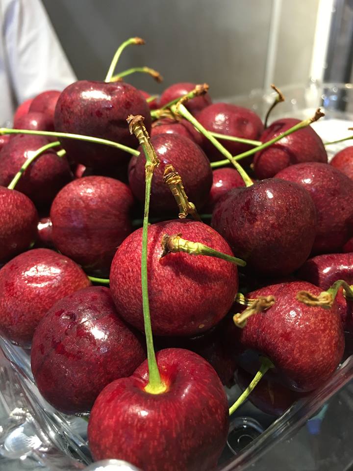 Cherry đỏ Mỹ nhập khẩu - Vinfruits.com