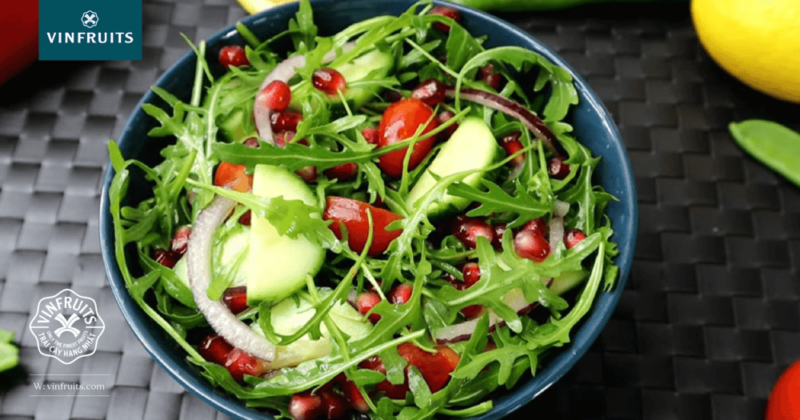 quả lựu làm được món gì - salad dưa hấu, phô mai feta và lựu